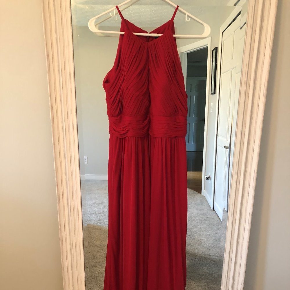 Red Dress - Picture 3 of 4
